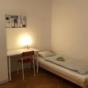  Hostel Apatrmans Hostel Brno